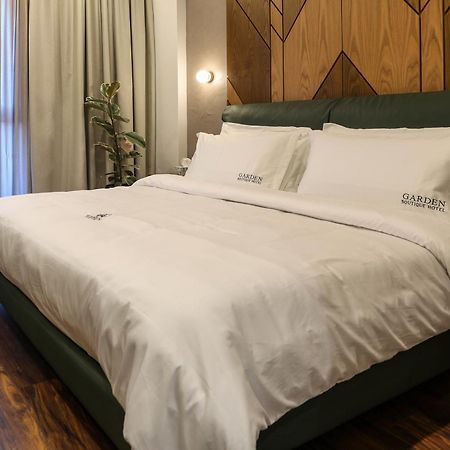 Garden Boutique Hotel Tirana Zewnętrze zdjęcie