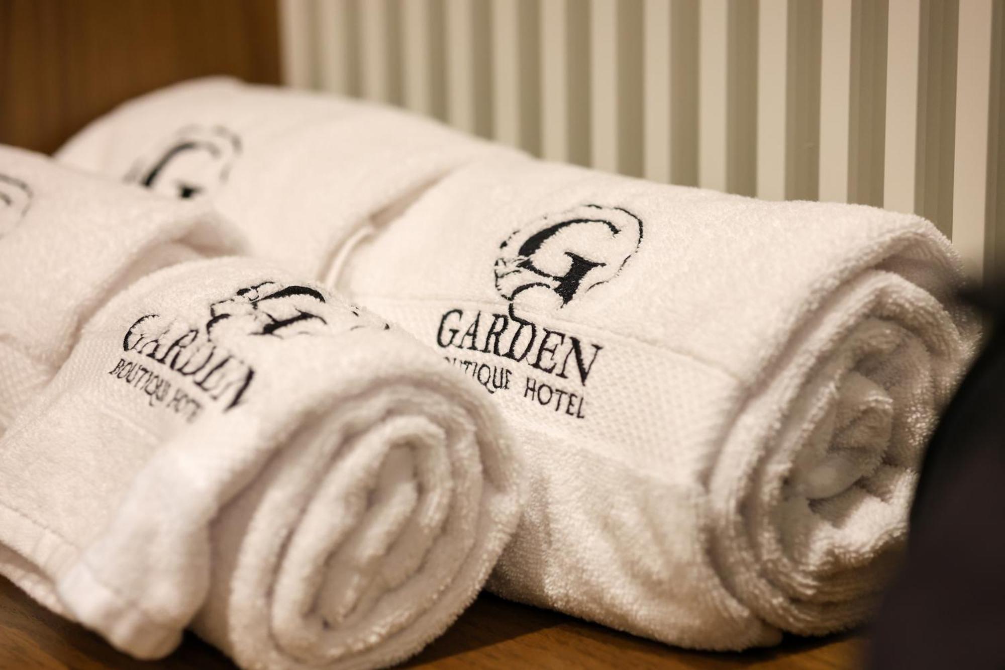 Garden Boutique Hotel Tirana Zewnętrze zdjęcie