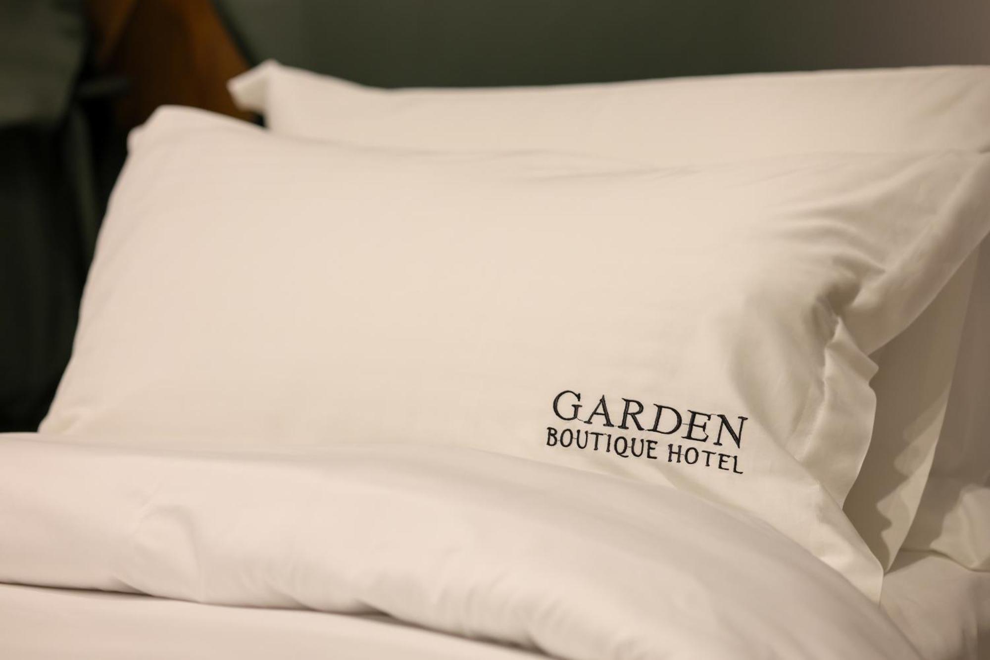 Garden Boutique Hotel Tirana Zewnętrze zdjęcie