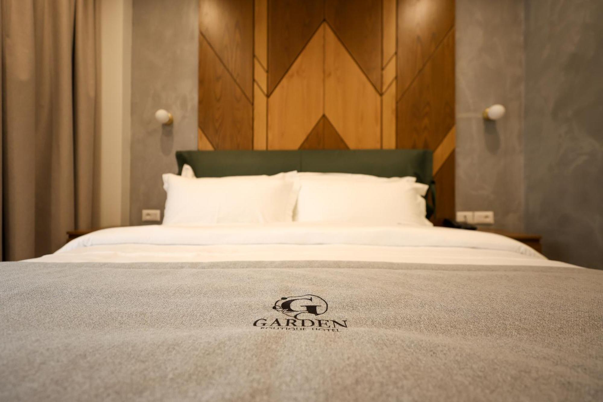 Garden Boutique Hotel Tirana Zewnętrze zdjęcie