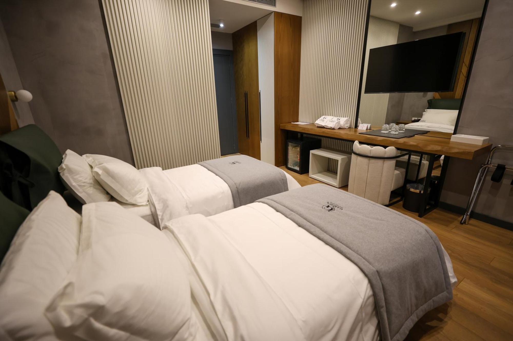 Garden Boutique Hotel Tirana Zewnętrze zdjęcie