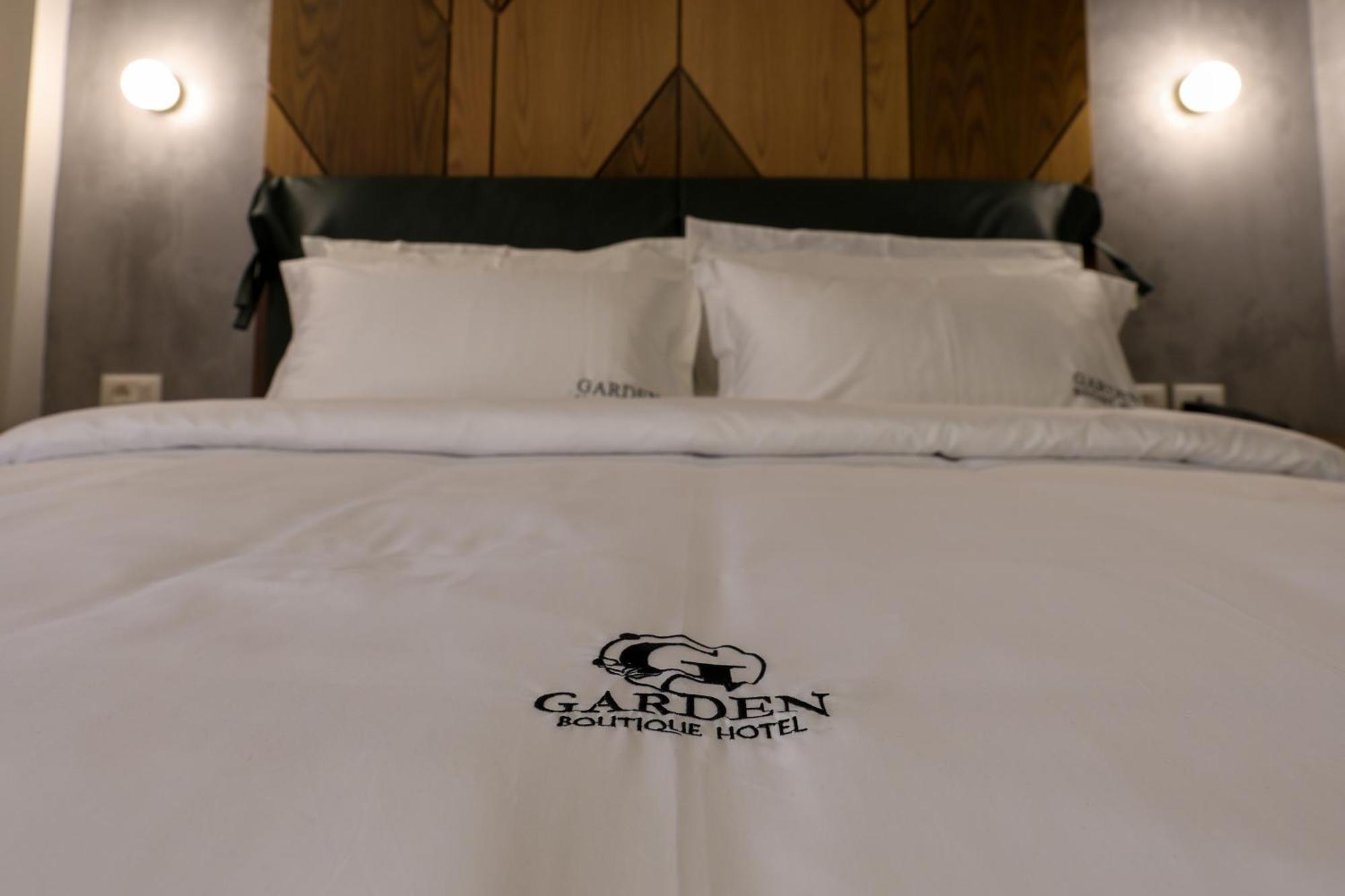 Garden Boutique Hotel Tirana Zewnętrze zdjęcie