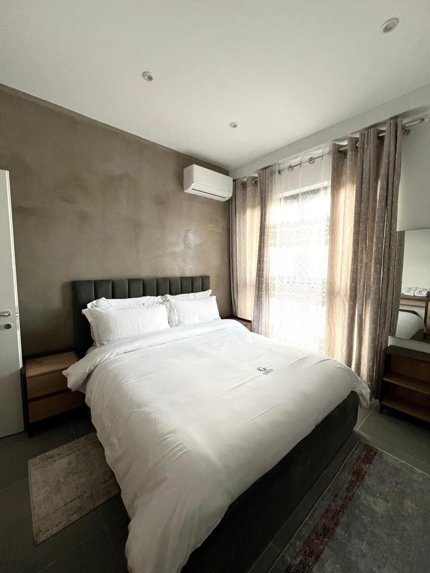Garden Boutique Hotel Tirana Zewnętrze zdjęcie