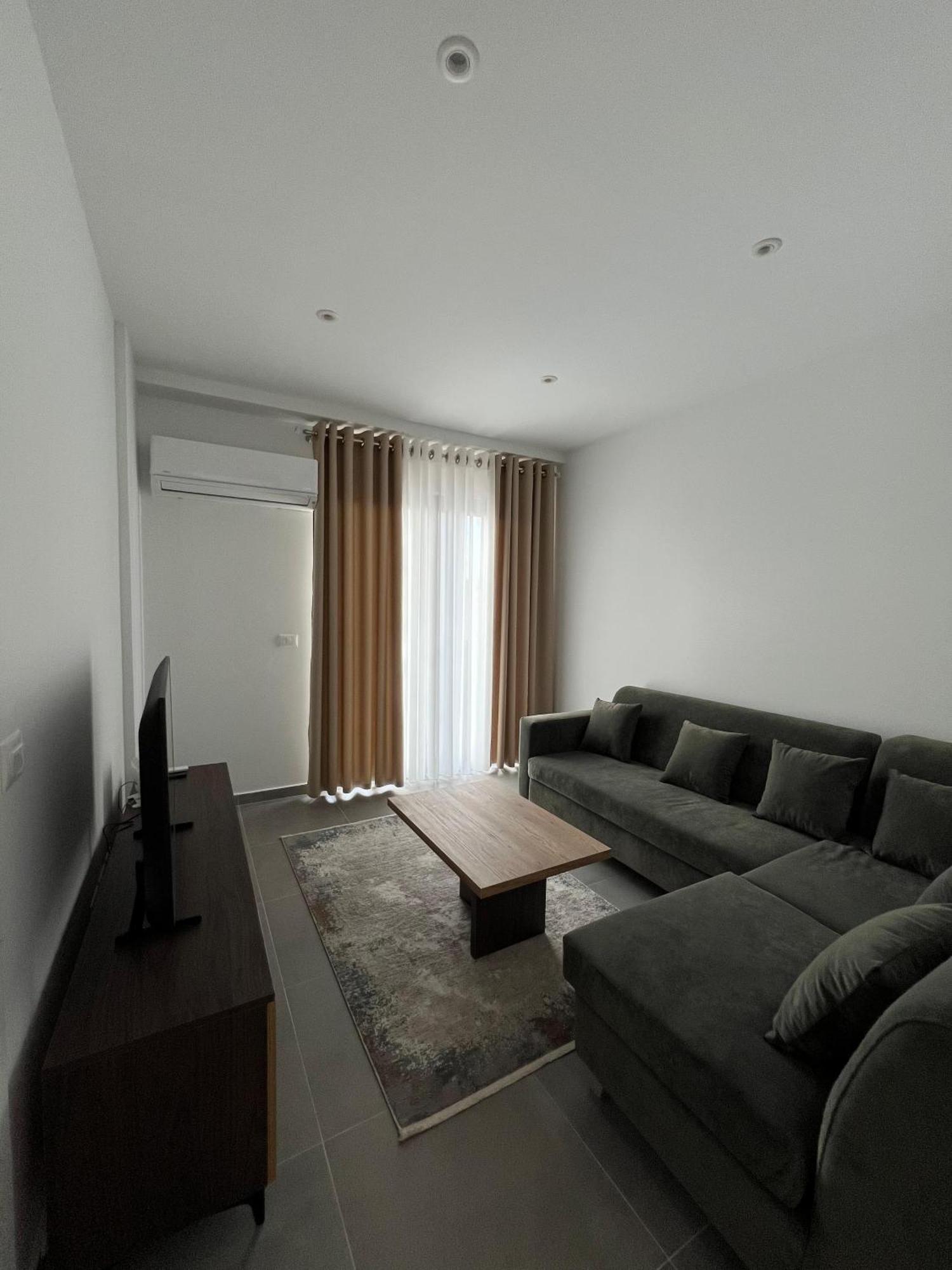 Garden Boutique Hotel Tirana Zewnętrze zdjęcie